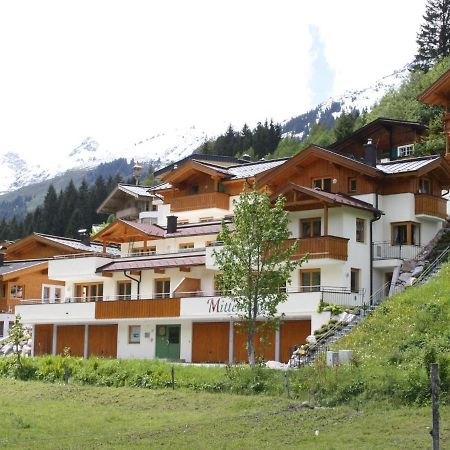 Large Chalet Apartment In Saalbach Hinterglemm Zewnętrze zdjęcie